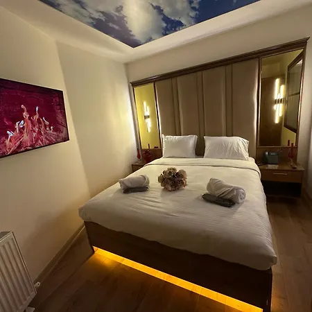 Lokka Ortakoy Isztambul