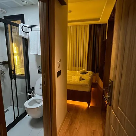 Lokka Ortakoy Istanbul