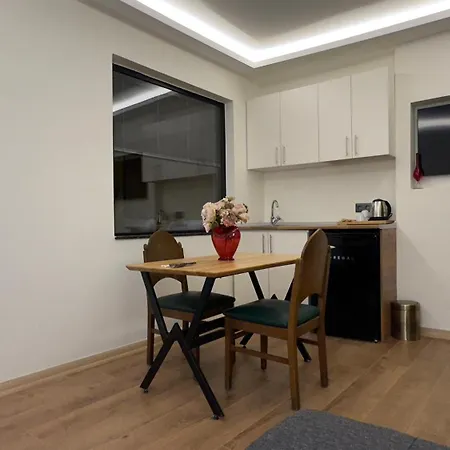 Hotel Lokka Ortakoy 3*